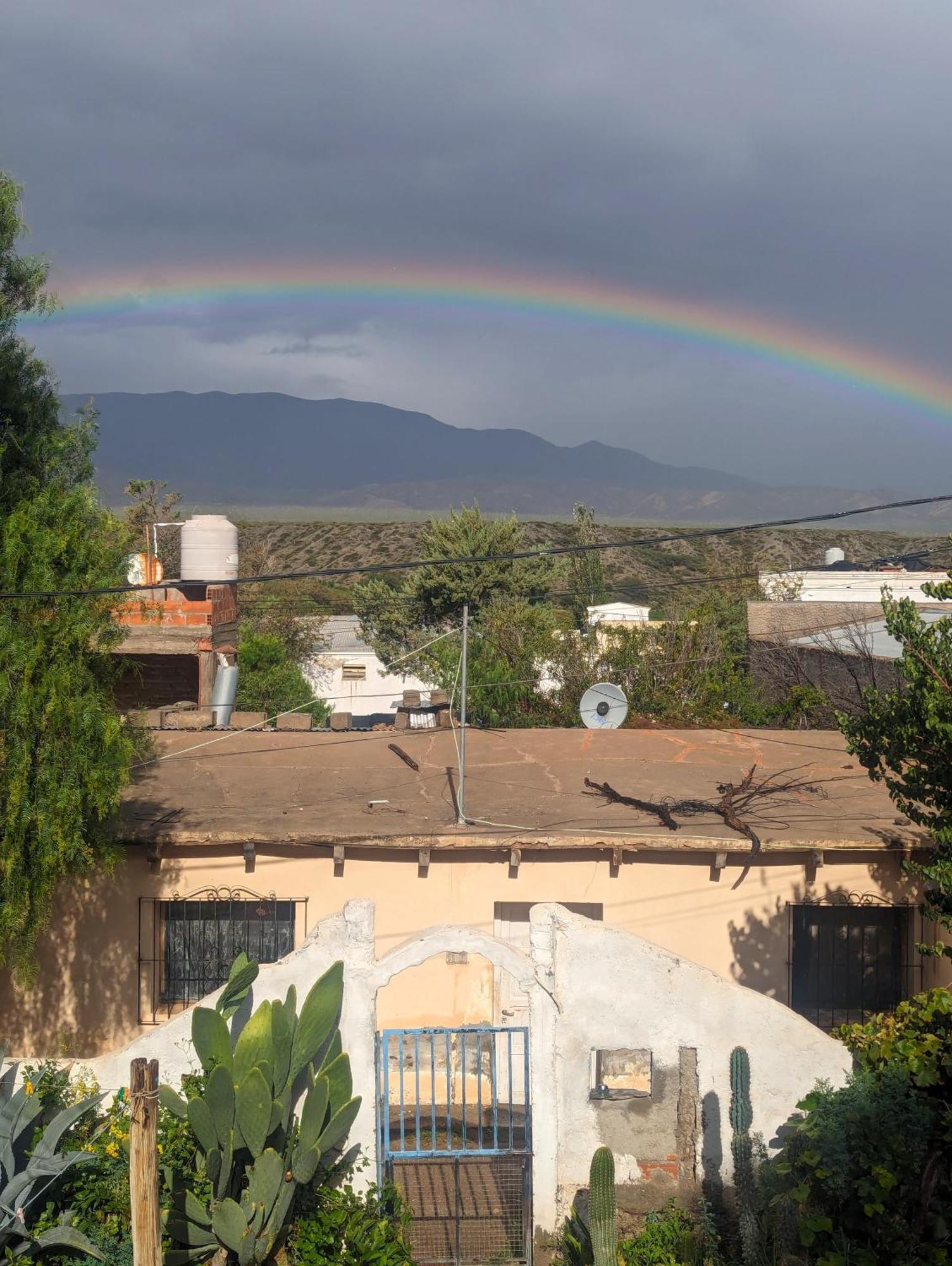 Casapueblo Bed & Breakfast Cachi Bagian luar foto